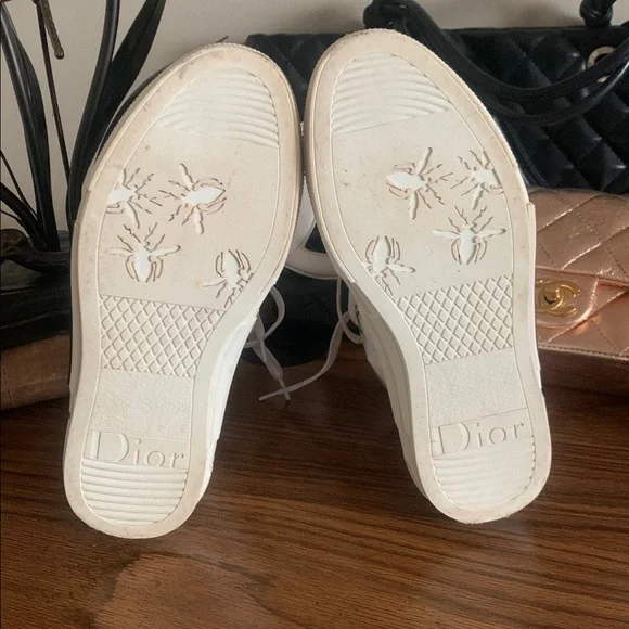 Dior Women's Cream High-Top Sneakers 7 217 - Picture 10 of 11